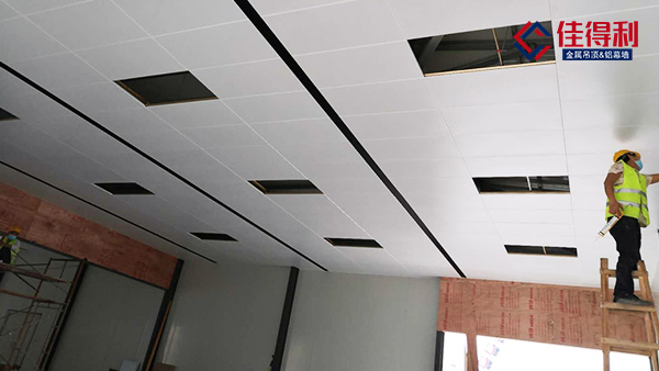 佳得利建材細說2020年工程鋁扣板吊頂包工包料價格